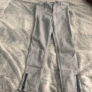 Black and white jeggings